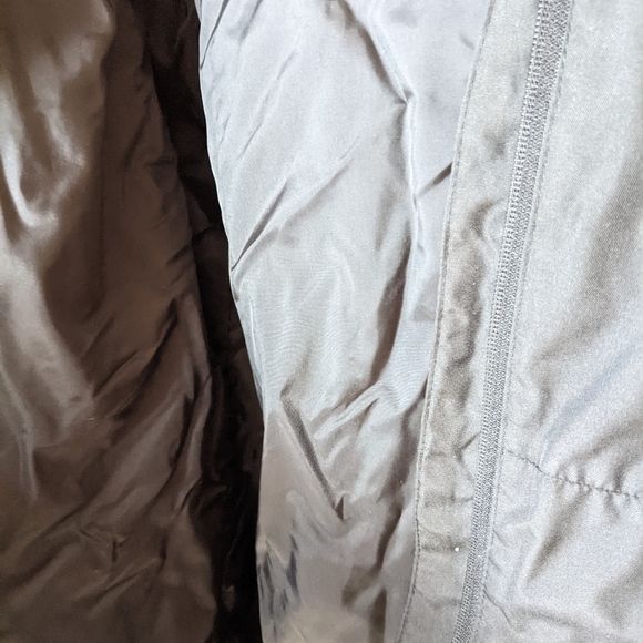 DC lightweight jacket size small - Picture 2 of 7